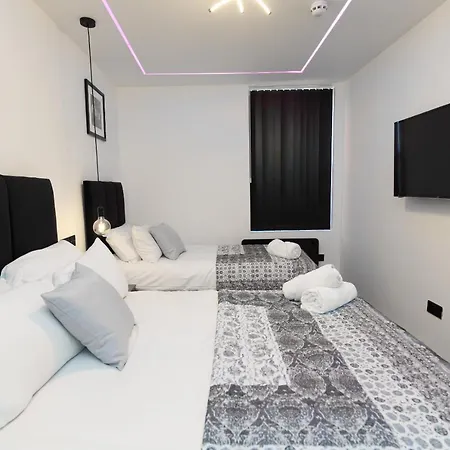 Hamilton Apartment