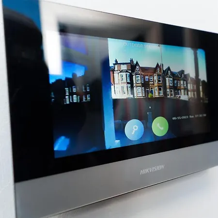 Hamilton * リーズ