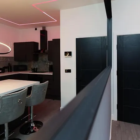 Hamilton * リーズ