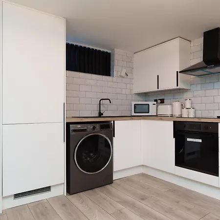 Hamilton * リーズ